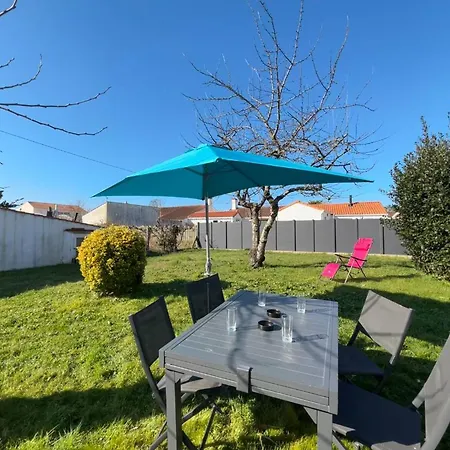 Semesterbostad Maison Avec Veranda, Jardin Clos, 2 - Proche Centre Et Ocean - Fr-1-224c-338