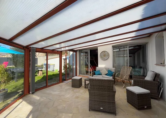 Maison Avec Veranda, Jardin Clos, 2 - Proche Centre Et Ocean - Fr-1-224c-338