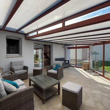 Maison Avec Veranda, Jardin Clos, 2 - Proche Centre Et Ocean - Fr-1-224c-338 * Saint-Jean-de-Monts