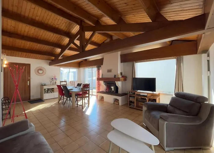 펜션 Maison Avec Veranda, Jardin Clos, 2 - Proche Centre Et Ocean - Fr-1-224c-338 *